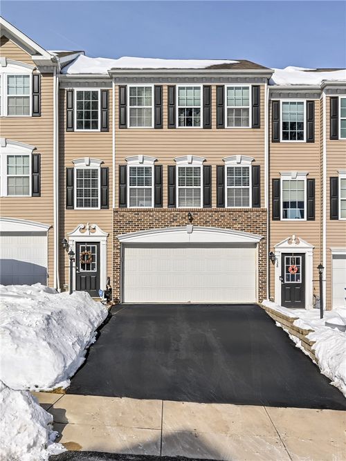 140 Rylie Dr, Harmony, PA, 16037-7733 | Card Image