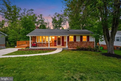 7410 Roxbury Ave, MANASSAS, VA, 20109-3038 | Card Image