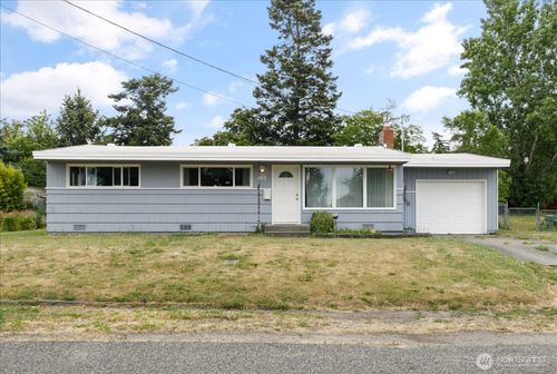 462 Se Quaker Street, Oak Harbor, WA, 98277 | Card Image