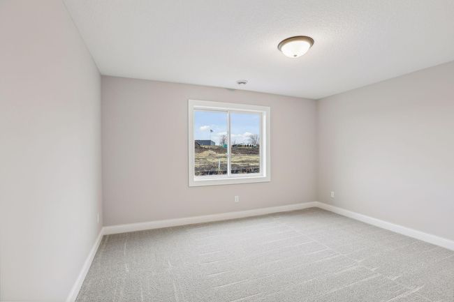 Lower Bedroom | Image 32