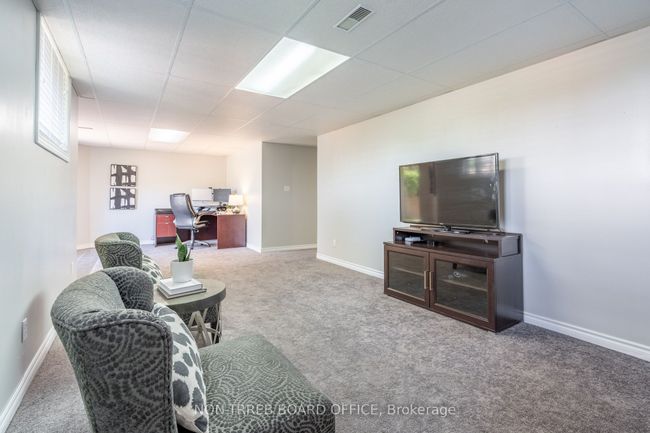 38 Pentland Rd, House other with 3 bedrooms, 3 bathrooms and 2 parking in Waterdown ON | Image 29