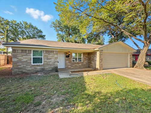2120 Vickie Dr, Irving, TX, 75060-3647 | Card Image