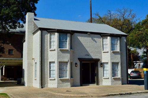 1704 San Antonio St, Austin, TX, 78701-1225 | Card Image