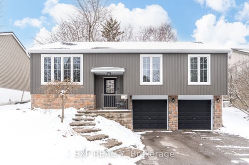 20 Plank Rd, Holland Landing, ON, L9N1B4 | Card Image