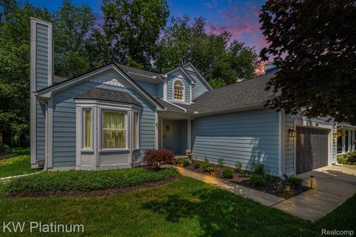 3708 Eaton Gate Ln, Auburn Hills, MI, 48326-3894 | Card Image