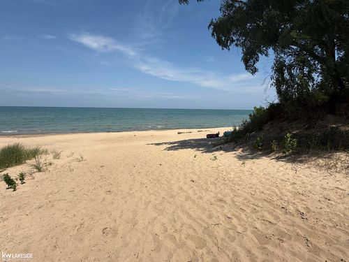 5899 Sand Rd, Caseville, MI, 48725-9437 | Card Image