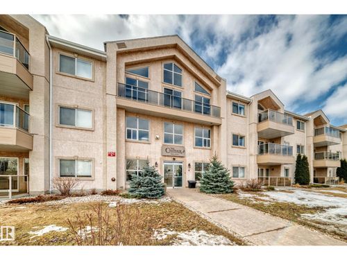 10421 42 Ave Nw, Edmonton, AB, T6J7C8 | Card Image