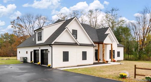 200 Hill Ave, Montgomery, NY, 12549-2088 | Card Image