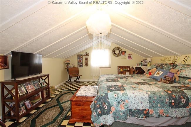 960 Grandview Rd, House other with 4 bedrooms, 3 bathrooms and null parking in Daniels WV | Image 42
