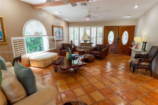 8001 Sw 133 Rd St, House other with 3 bedrooms, 3 bathrooms and null parking in Pinecrest FL | Image 23