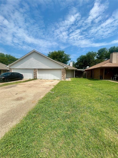 7503 April Ln, North Richland Hills, TX, 76182-4659 | Card Image
