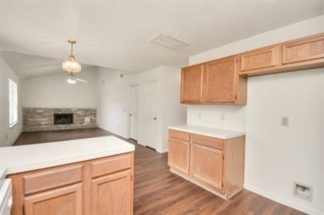 17210 Colony Creek Dr, House other with 4 bedrooms, 3 bathrooms and 2 parking in Spring TX | Image 14