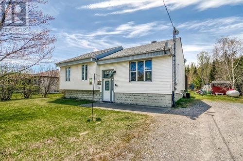 4044E Rose Rd, Sudbury, ON, P3E4N1 | Card Image