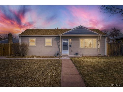 740 Newark St, Aurora, CO, 80010 | Card Image