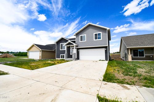 1311 23rd St E, Williston, ND, 58801 | Card Image