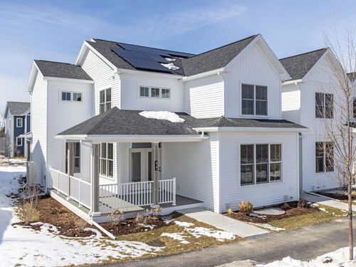 427 Old Farm Rd, South Burlington, VT, 05403 | Card Image