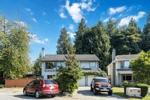 21064 Barker Ave, Maple Ridge, BC, V2X8R6 | Card Image