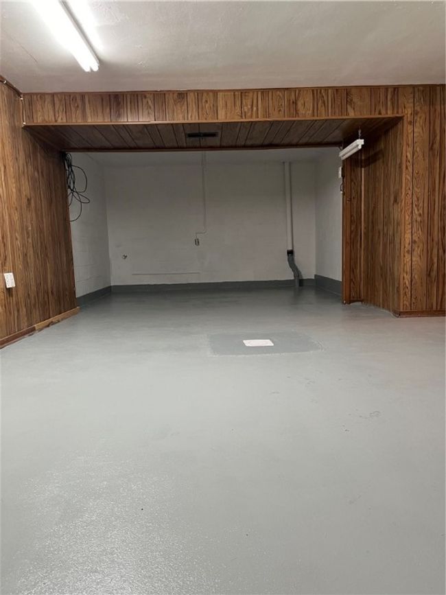 BASEMENT LIVING SPACE | Image 16