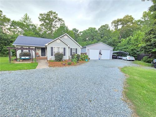 4411 Fairland Ct, Burlington, NC, 27215-8761 | Card Image