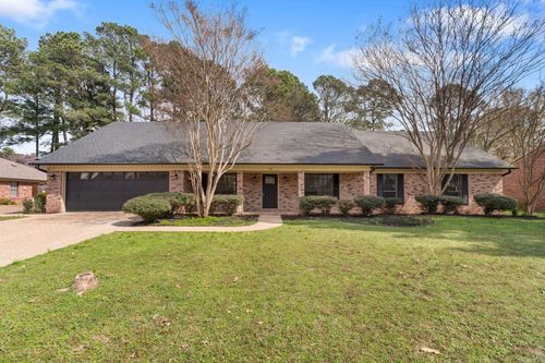 42 Westchester Ct, Little Rock, AR, 72223-4322 | Card Image