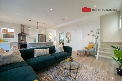 3143 8th Ave E, Vancouver, BC, V5M1X5 | Card Image