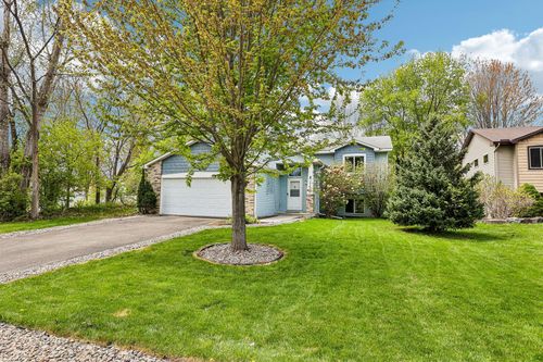 17640 89th Ave N, Maple Grove, MN, 55311-1305 | Card Image