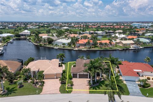 3439 Nighthawk Ct, PUNTA GORDA, FL, 33950-6675 | Card Image