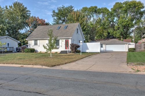 2079 Garnet Ln, Eagan, MN, 55122-2801 | Card Image