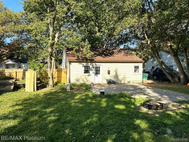 311 S Foster Ave, House other with 2 bedrooms, 1 bathrooms and null parking in Lansing MI | Image 8