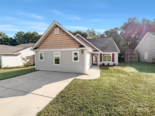 5117 Park Place Dr, Dallas, NC, 28034-1577 | Card Image