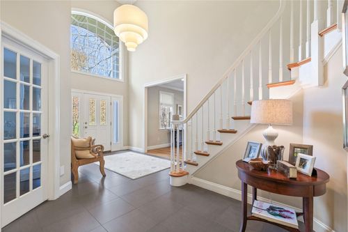 35 Stonewall Cir, West Harrison, NY, 10604-1126 | Card Image