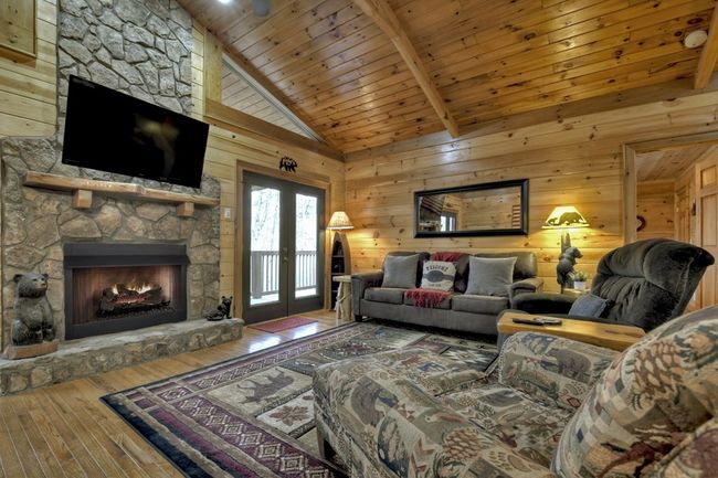 48 Logan Dr, Home with 3 bedrooms, 3 bathrooms and null parking in Mineral Bluff GA | Image 14