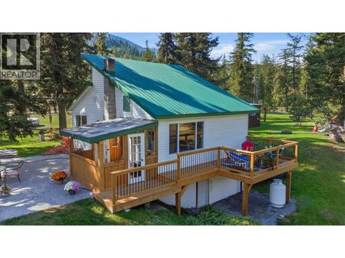 1385 6 Highway, Cherryville, BC, V0E2G1 | Card Image
