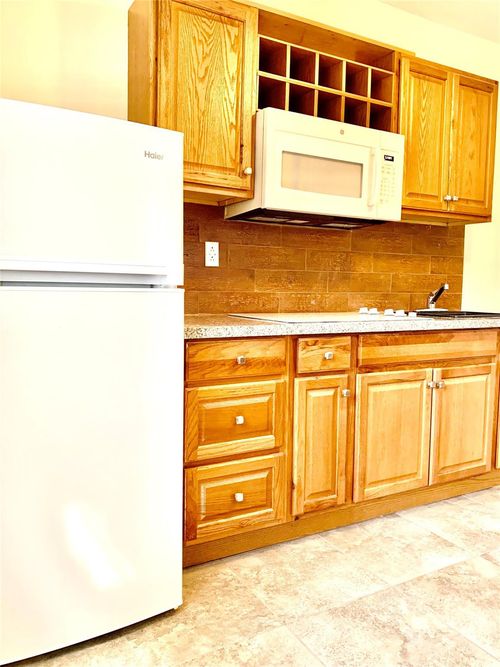 b-318 Sw 67th Ter, Pembroke Pines, FL, 33023-1274 | Card Image