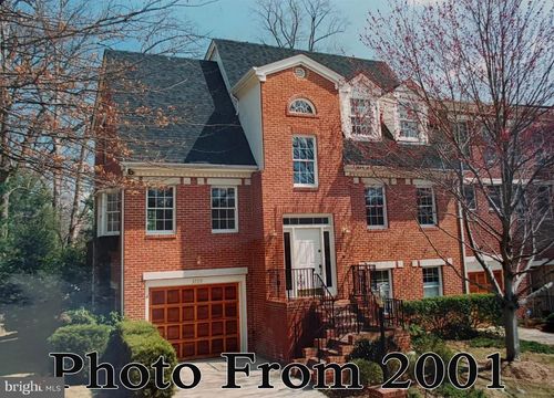 3709 Jenny Lynne Ln, Fairfax, VA, 22030-3232 | Card Image