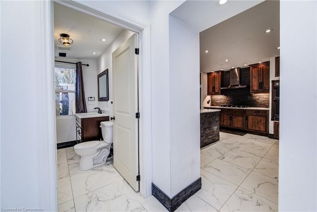 720 Main St W, House other with 2 bedrooms, 3 bathrooms and 3 parking in Listowel ON | Image 6