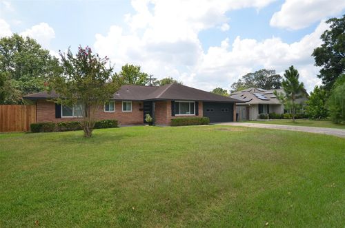 9011 Theysen Dr, Houston, TX, 77080-3024 | Card Image