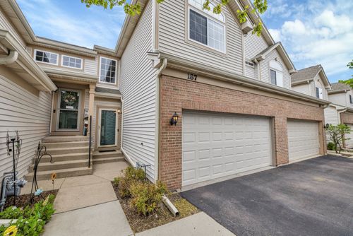 187 Southwicke Dr, Streamwood, IL, 60107-3376 | Card Image