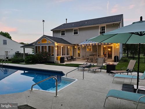 15 Oxford Dr, Sewell, NJ, 08080-3226 | Card Image