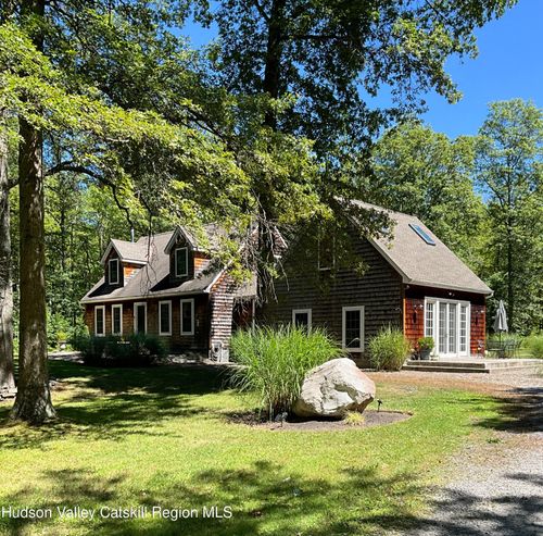 33 Outlook Farm Dr, New Paltz, NY, 12561-3615 | Card Image