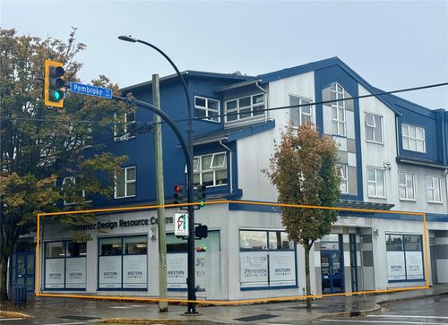577 Pembroke St, Victoria, BC, V8T1H3 | Card Image