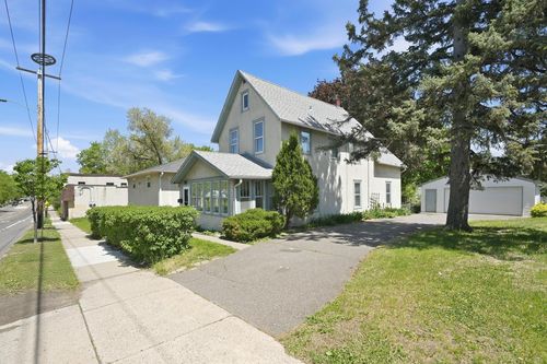 1070 Dale St N, Saint Paul, MN, 55117-5607 | Card Image