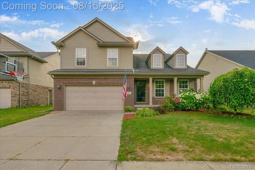 673 Ethan Dr, Westland, MI, 48185-9643 | Card Image