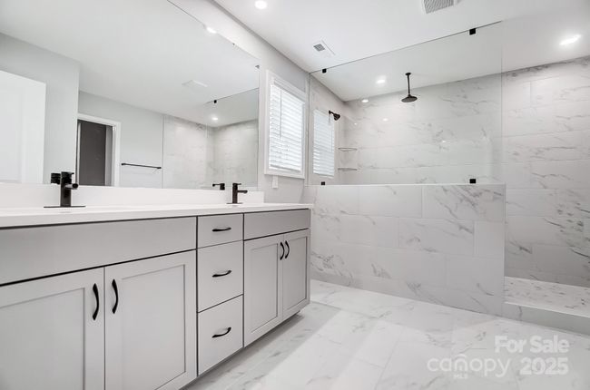 PRIMARY BEDROOM BATH | Image 32