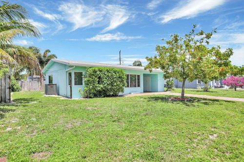 3031 Ne 11th Avenue, Pompano Beach, FL, 33064 | Card Image