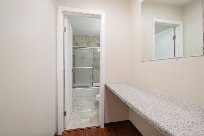 APT-412 - 8894 Knight Ave, Condo with 2 bedrooms, 2 bathrooms and 2 parking in Des Plaines IL | Image 8