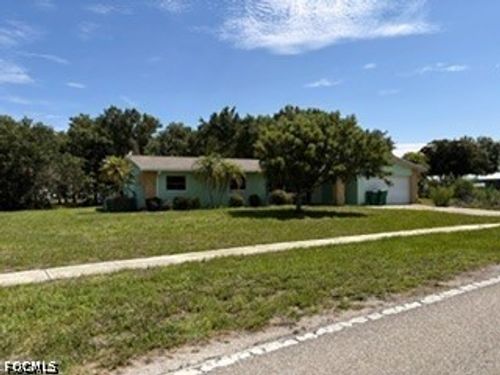 8206 Riverside Dr, PUNTA GORDA, FL, 33982-1451 | Card Image