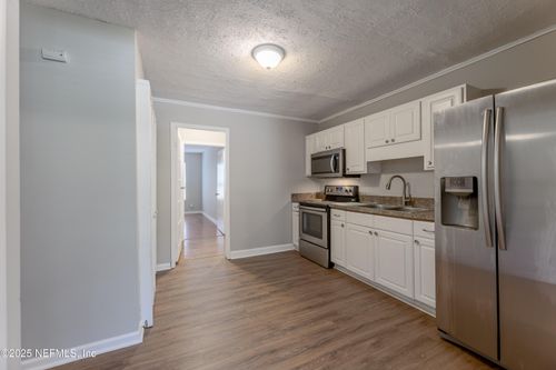 9264 Norfolk Blvd, Jacksonville, FL, 32208-1710 | Card Image