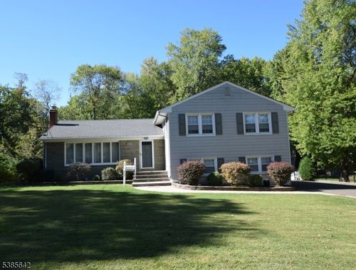 633 Plainfield Ave, Berkeley Heights, NJ, 07922-2449 | Card Image