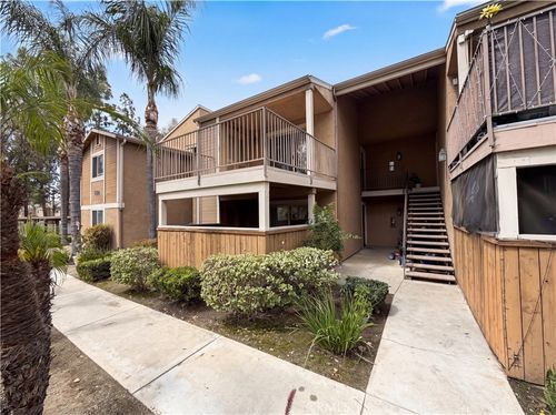 920 S Palmetto Ave, Ontario, CA, 91762-6856 | Card Image